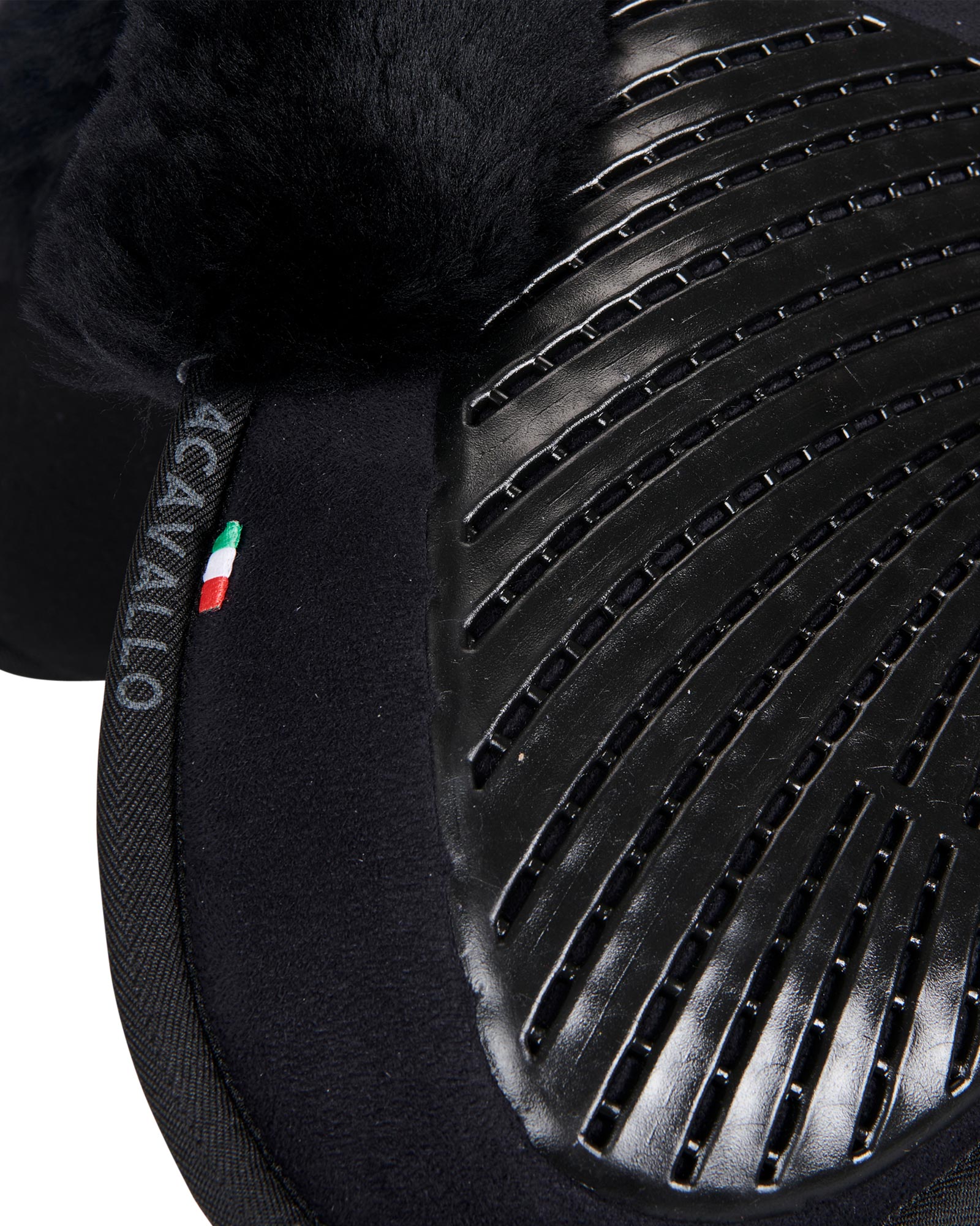Suede Cut-Out Sheepskin Gel Pad