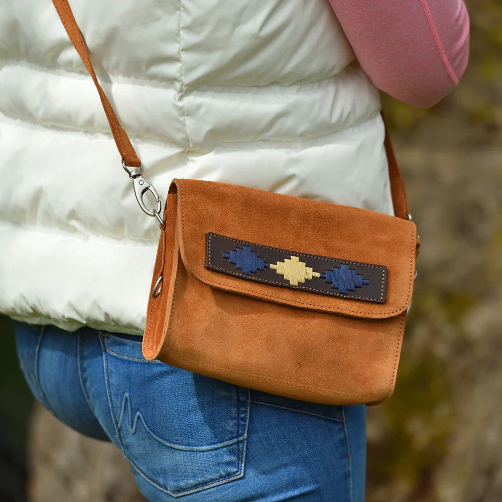 Bolso de mano de ante color canela